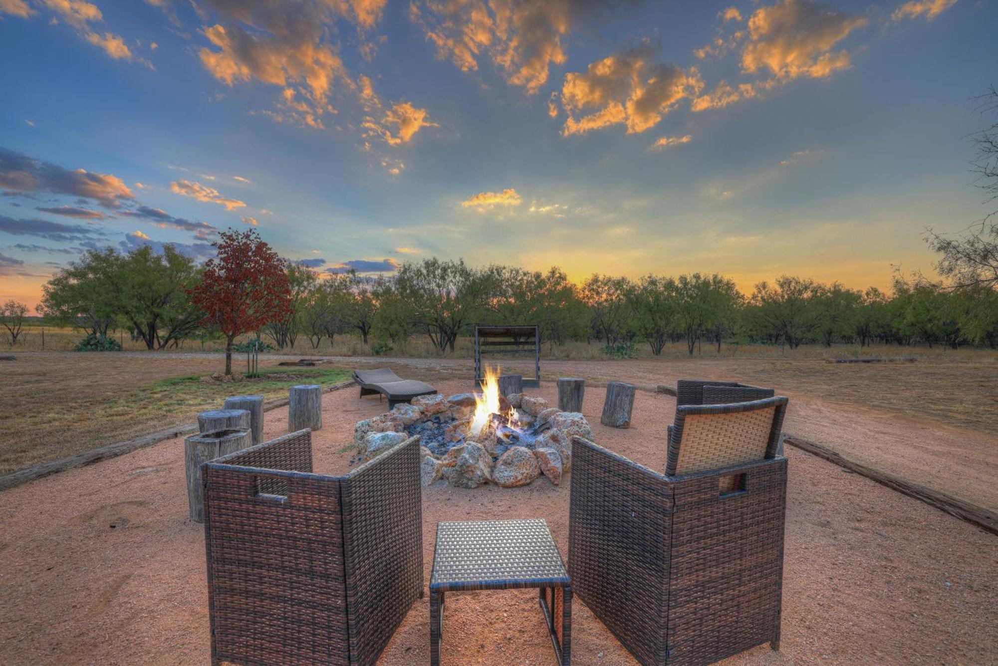Vaughan W/Hot Tub And Grill Fredericksburg Ngoại thất bức ảnh
